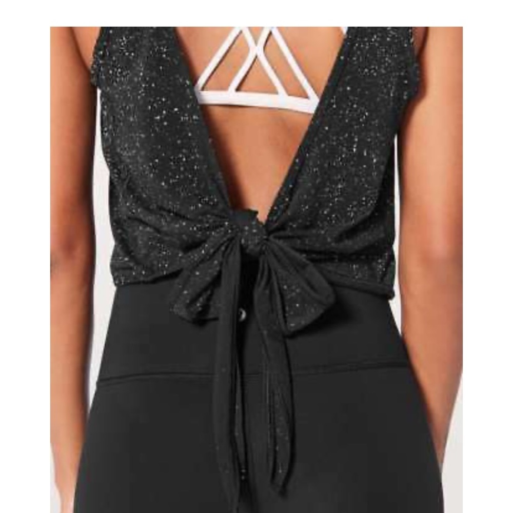 Lululemon It’s a Tie tank in black